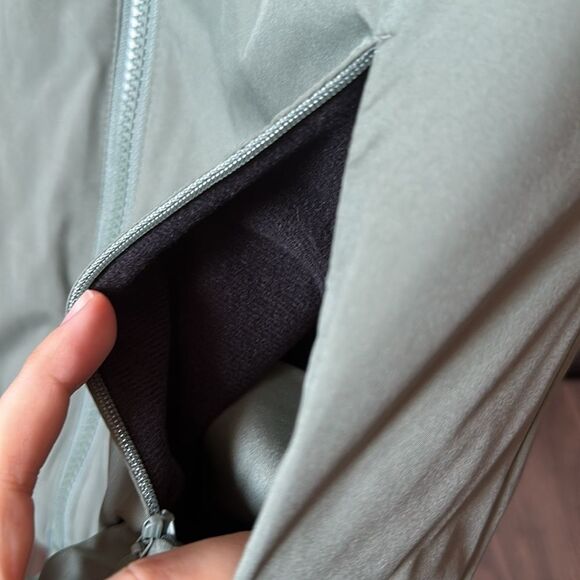 McKINLEY Women's Morras Insulated Windbreaker Jacket - Picture 5 of 10